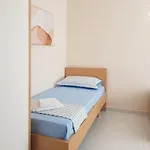 Gjiri I Lalzit - Savita - Kompleksi Turistik Lura 3 *
