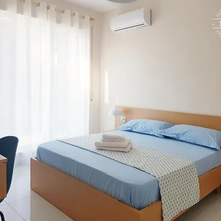 Gjiri I Lalzit - Savita - Kompleksi Turistik Lura 3 *