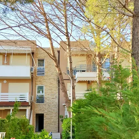 Apartman Gjiri I Lalzit - Savita - Kompleksi Turistik Lura 3