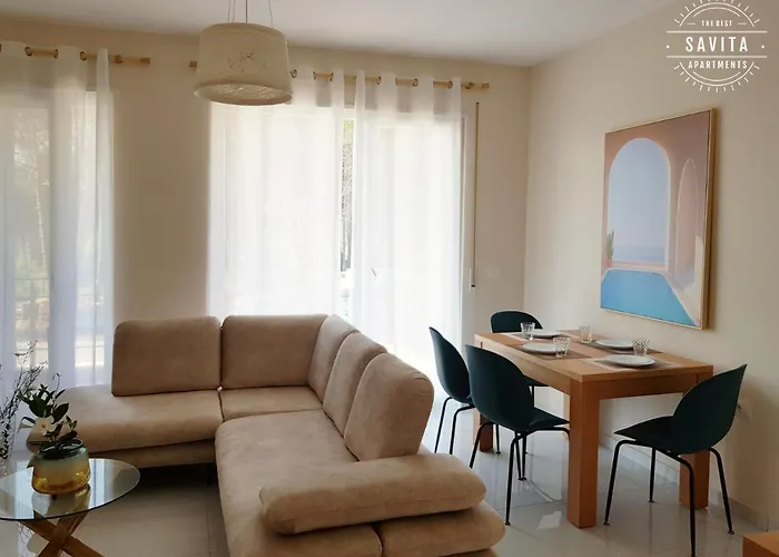 Gjiri I Lalzit - Savita - Kompleksi Turistik Lura 3 *
