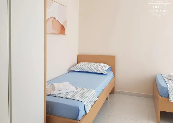 Gjiri I Lalzit - Savita - Kompleksi Turistik Lura 3 *