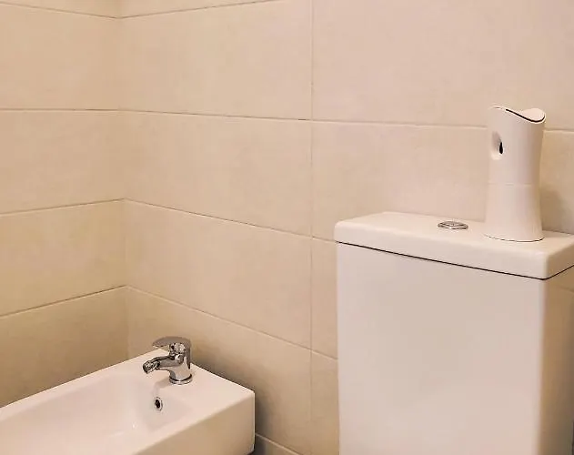 Gjiri I Lalzit - Savita - Kompleksi Turistik Lura 3 *